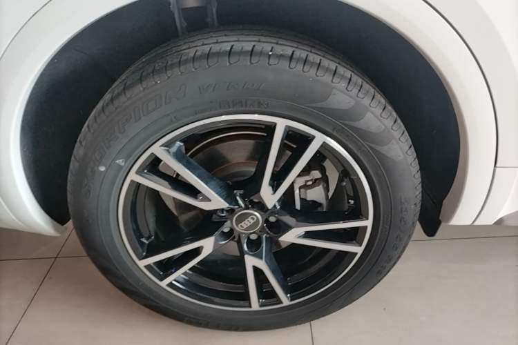 Used Audi Q5L 2024 40 TFSI Fashion Dynamic Model Exterior 5