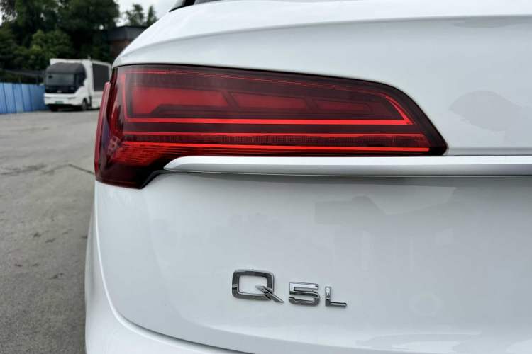 Used Audi Q5L 2024 40 TFSI Fashion Dynamic Model Exterior 7