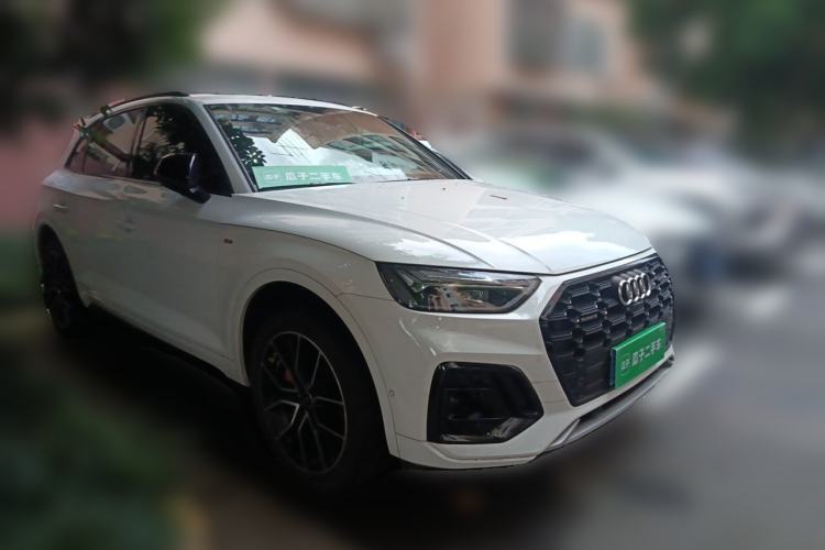 Used Audi Q5L 2024 45 TFSI Luxury Dynamic Model Front Right 45 Deg