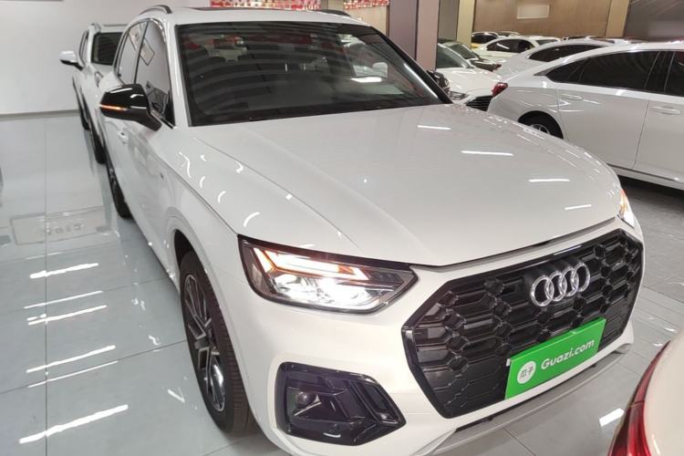 Used Audi Q5L 2024 45 TFSI Luxury Dynamic Model Front Right 45 Deg