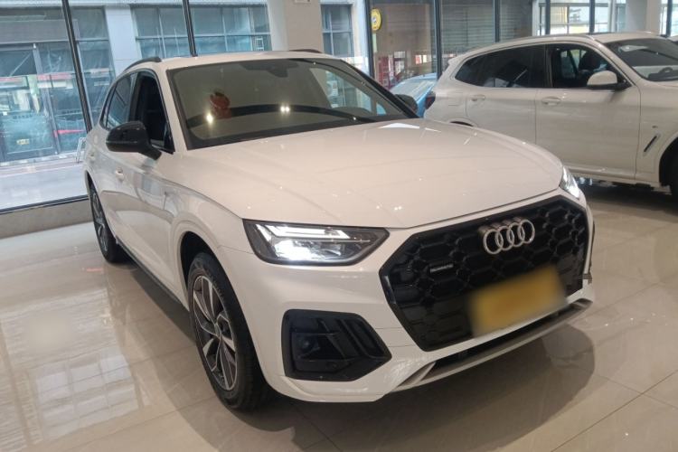 Used Audi Q5L 2024 40 TFSI Luxury Dynamic Edition Front Right 45 Deg