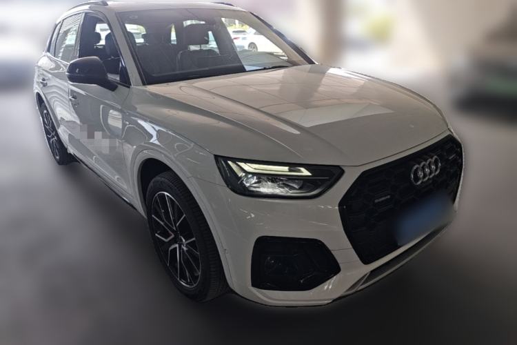 Used Audi Q5L 2024 45 TFSI Luxury Dynamic Model Front Right 45 Deg