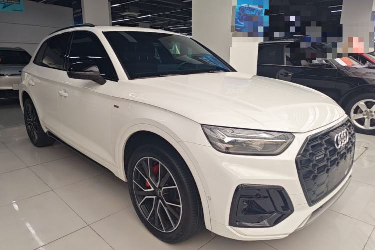 Used Audi Q5L 2024 45 TFSI Luxury Dynamic Model Front Right 45 Deg