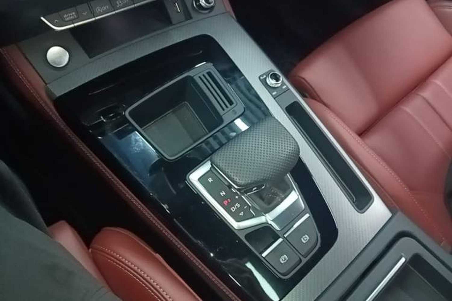 Used Audi Q5L 2024 40 TFSI Luxury Dynamic Edition Gear Lever