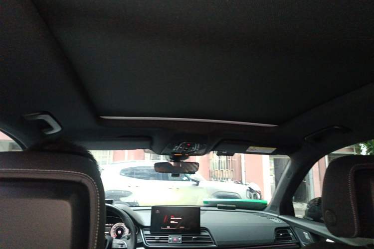 Used Audi Q5L 2024 45 TFSI Luxury Dynamic Model Headliner