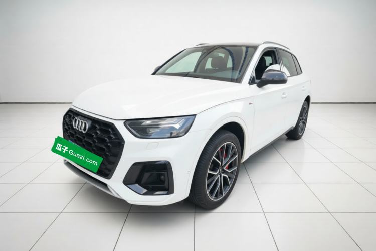 Audi Q5L 2024 45 TFSI Luxury Dynamic Model