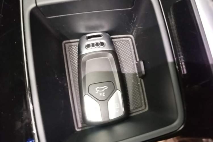 Used Audi Q5L 2024 40 TFSI Fashion Dynamic Model Interior 1
