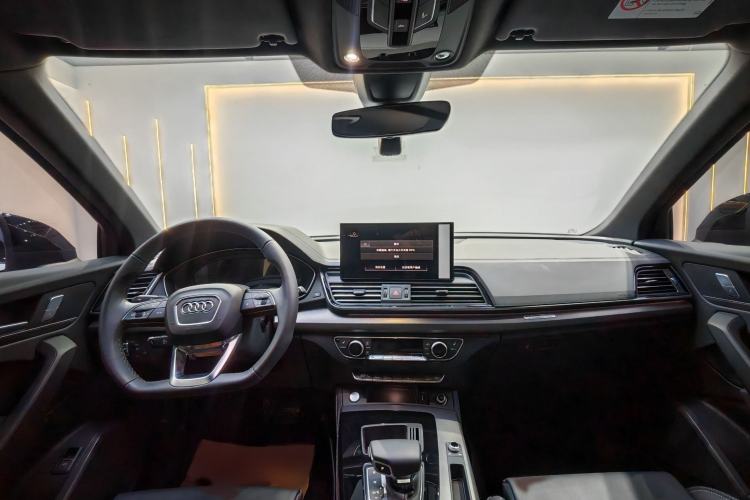 Used Audi Q5L 2024 40 TFSI Luxury Dynamic Edition Interior 4