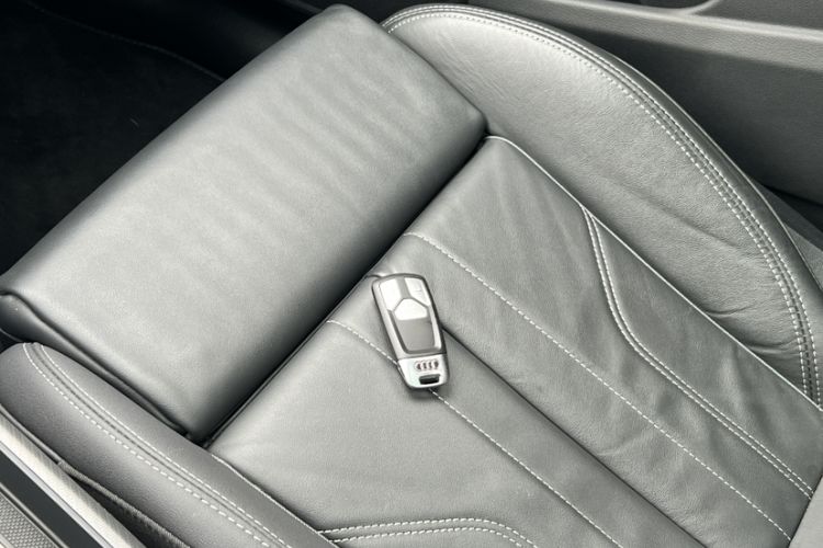 Used Audi Q5L 2024 40 TFSI Luxury Dynamic Edition Interior 9