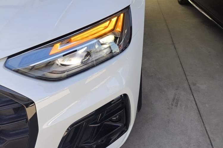 Used Audi Q5L 2024 40 TFSI Luxury Dynamic Edition Left Front Headlight
