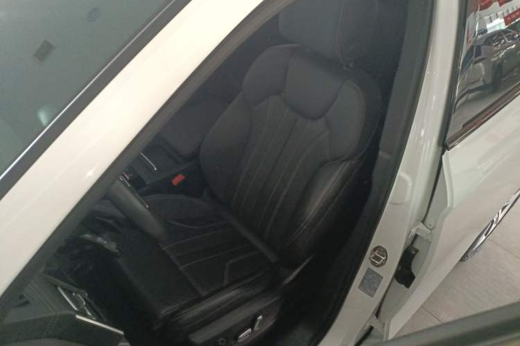 Used Audi Q5L 2024 40 TFSI Luxury Dynamic Edition Left Front Seat