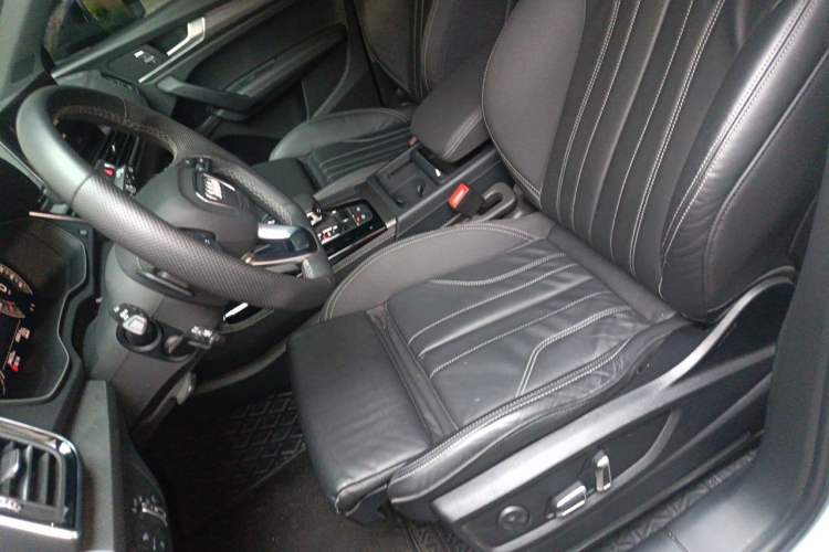 Used Audi Q5L 2024 45 TFSI Luxury Dynamic Model Left Front Seat
