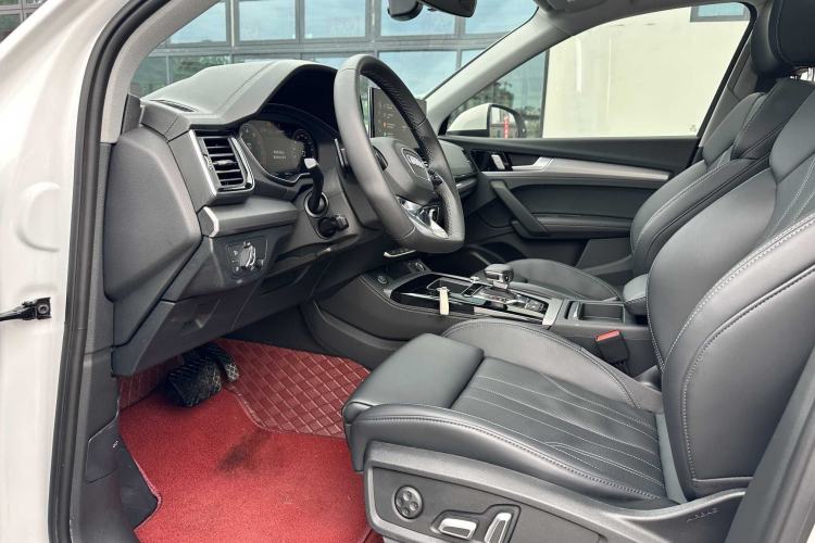 Used Audi Q5L 2024 40 TFSI Fashion Dynamic Model Left Front Seat