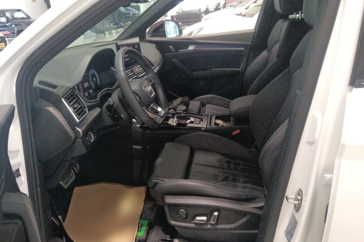 Used Audi Q5L 2024 40 TFSI Luxury Dynamic Edition Left Front Seat