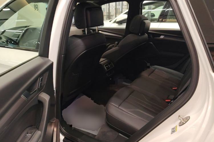 Used Audi Q5L 2024 40 TFSI Luxury Dynamic Edition Left Rear Seat