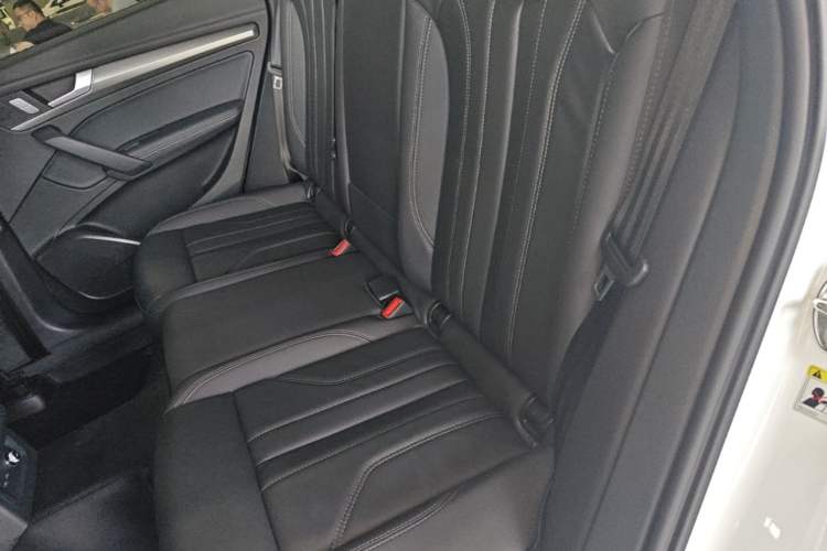Used Audi Q5L 2024 40 TFSI Luxury Dynamic Edition Left Rear Seat