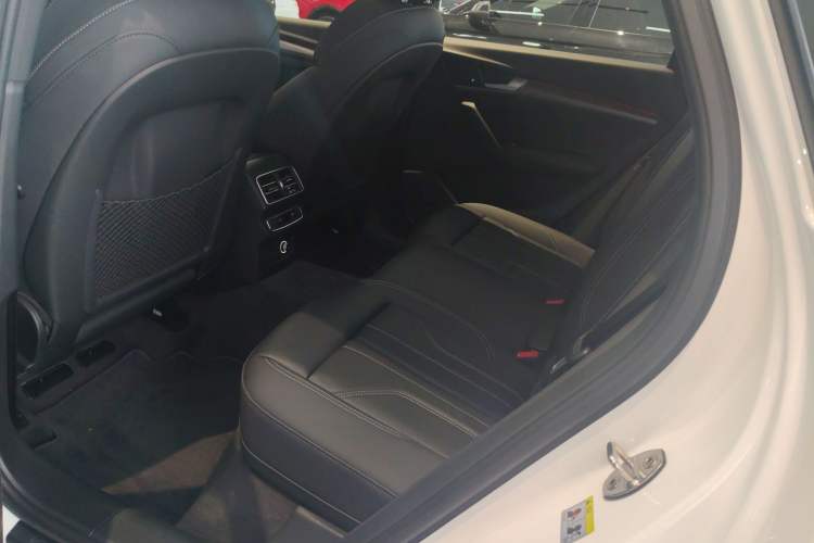 Used Audi Q5L 2024 40 TFSI Luxury Dynamic Edition Left Rear Seat