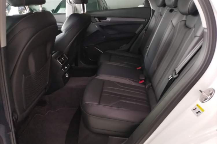 Used Audi Q5L 2024 40 TFSI Fashion Dynamic Model Left Rear Seat