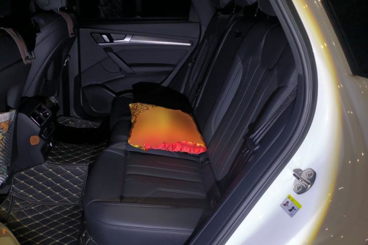 Used Audi Q5L 2024 40 TFSI Luxury Dynamic Edition Left Rear Seat