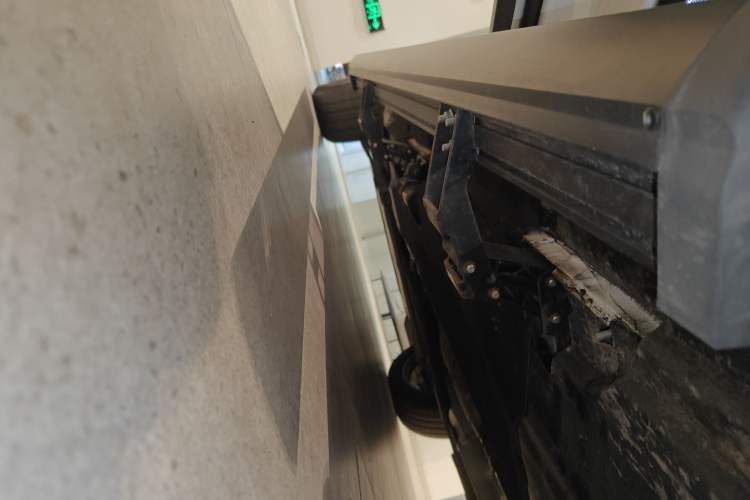 Used Audi Q5L 2024 40 TFSI Luxury Dynamic Edition Left Side Sill