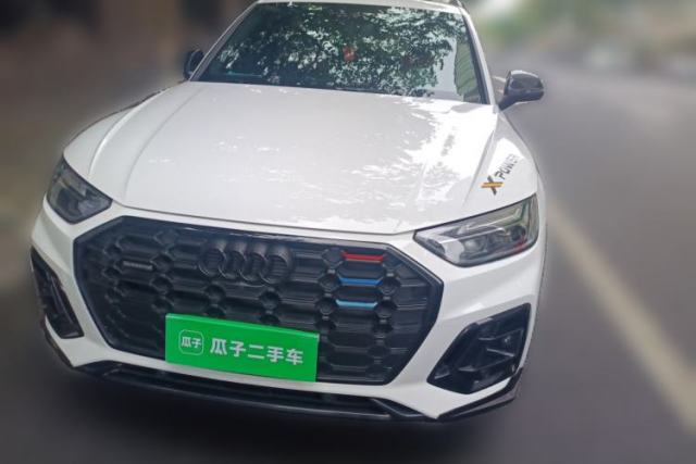Audi Q5L 2024 45 TFSI Luxury Dynamic Model مستعملة