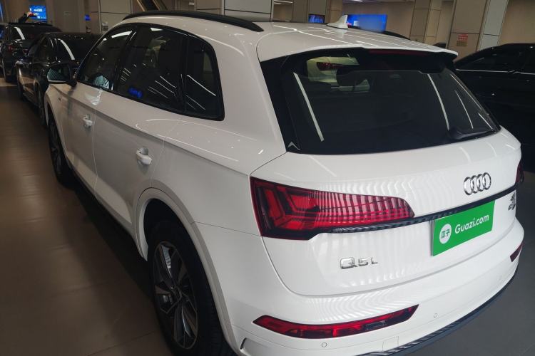 Used Audi Q5L 2024 40 TFSI Luxury Dynamic Edition Rear Left 45 Deg