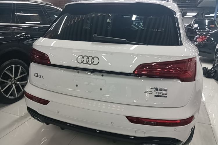 Used Audi Q5L 2024 40 TFSI Luxury Dynamic Edition Rear