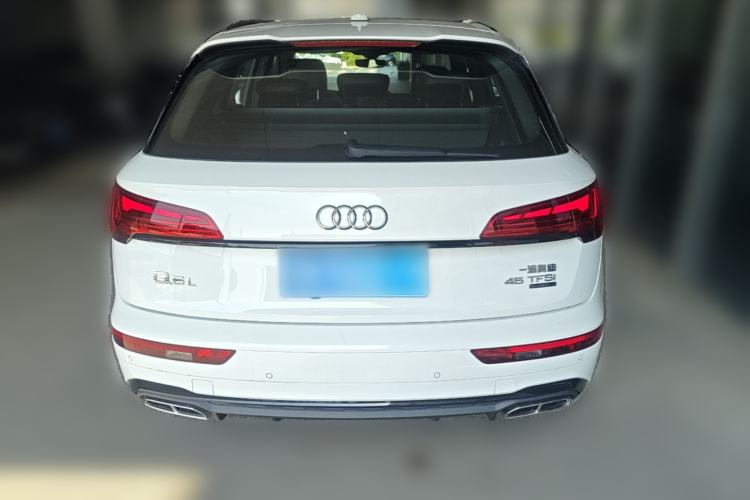 Used Audi Q5L 2024 45 TFSI Luxury Dynamic Model Rear