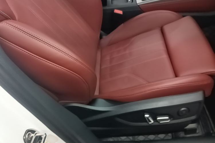 Used Audi Q5L 2024 40 TFSI Luxury Dynamic Edition Right Front Seat