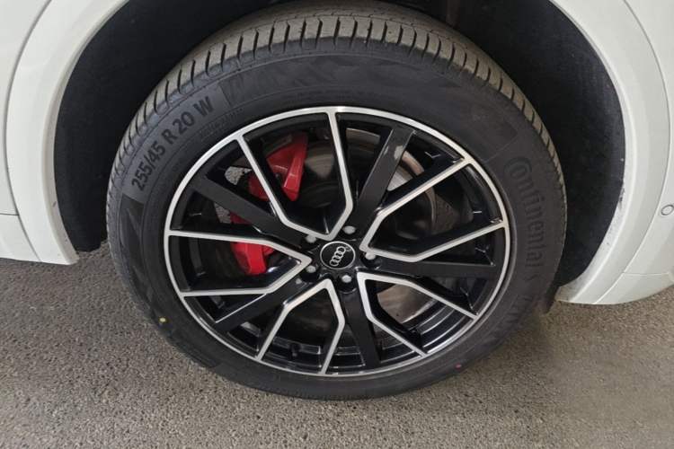 Used Audi Q5L 2024 45 TFSI Luxury Dynamic Model Right Front Wheel Hub