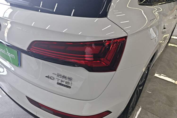 Used Audi Q5L 2024 40 TFSI Luxury Dynamic Edition Right Rear Taillight