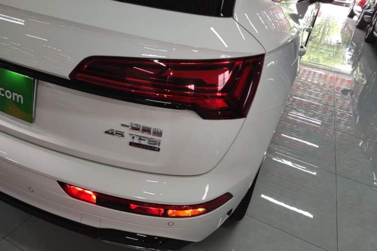 Used Audi Q5L 2024 45 TFSI Luxury Dynamic Model Right Rear Taillight