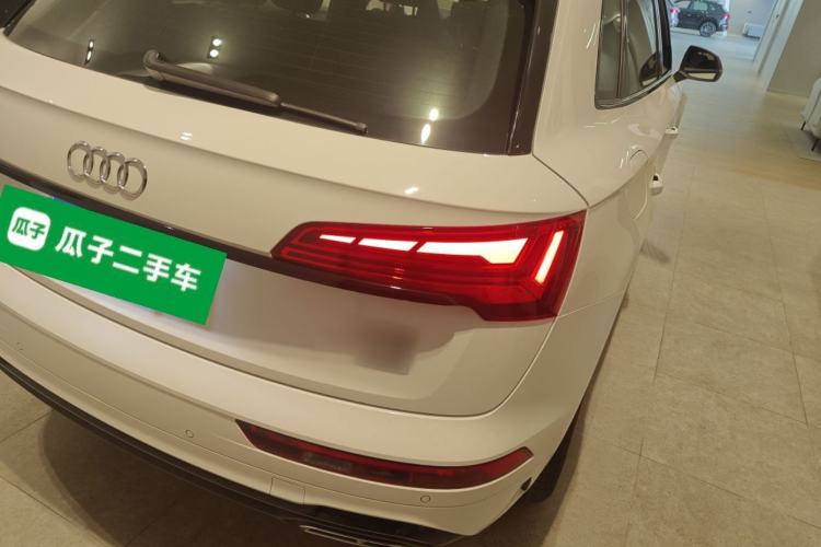 Used Audi Q5L 2024 40 TFSI Luxury Dynamic Edition Right Rear Taillight