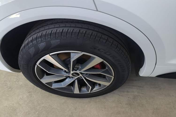 Used Audi Q5L 2024 40 TFSI Luxury Dynamic Edition Right Rear Wheel Hub