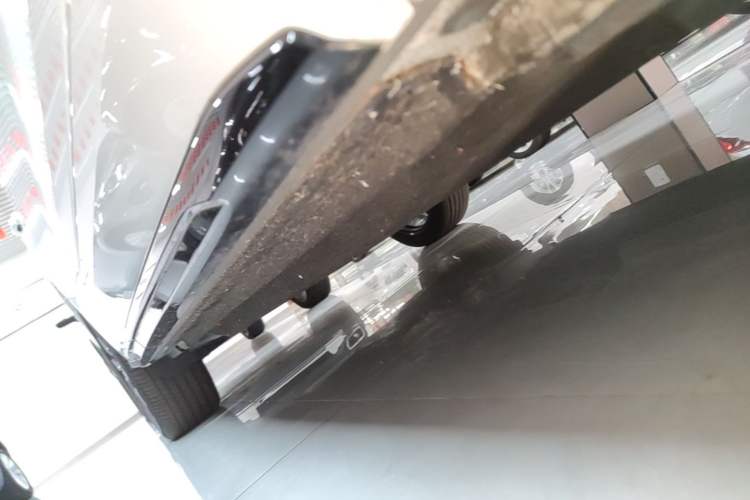 Used Audi Q5L 2024 45 TFSI Luxury Dynamic Model Right Side Sill