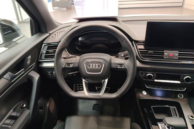 Used Audi Q5L 2024 40 TFSI Luxury Dynamic Edition Steering Wheel