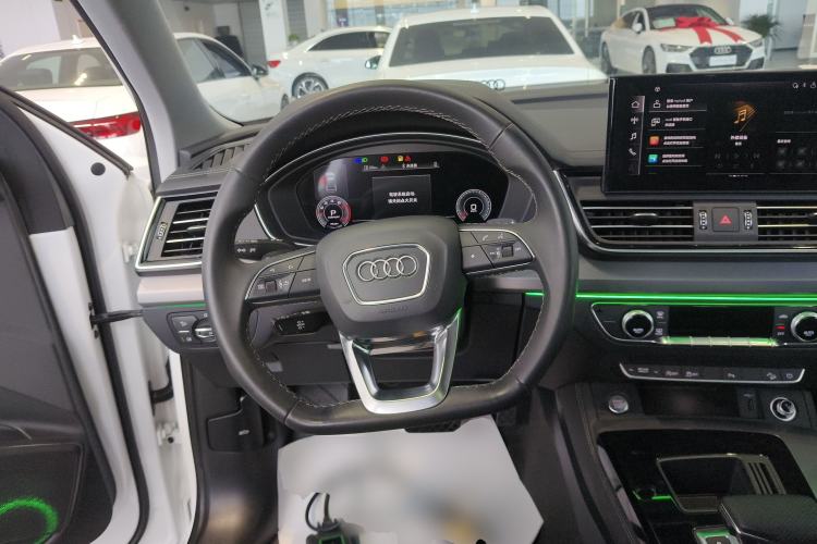 Used Audi Q5L 2024 40 TFSI Fashion Dynamic Model Steering Wheel