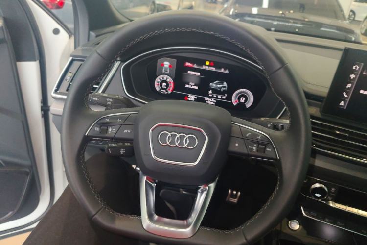 Used Audi Q5L 2024 40 TFSI Luxury Dynamic Edition Steering Wheel
