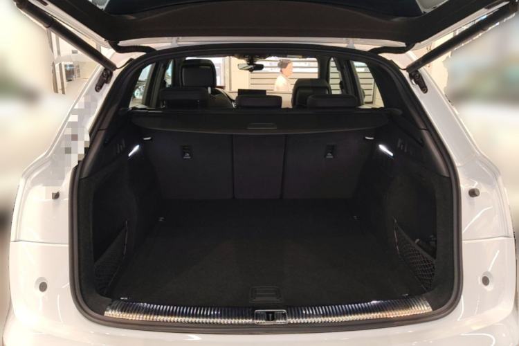 Used Audi Q5L 2024 40 TFSI Luxury Dynamic Edition Trunk