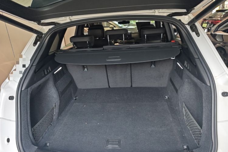 Used Audi Q5L 2024 40 TFSI Fashion Dynamic Model Trunk