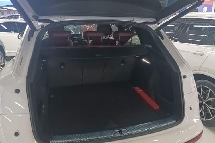 Used Audi Q5L 2024 40 TFSI Luxury Dynamic Edition Trunk