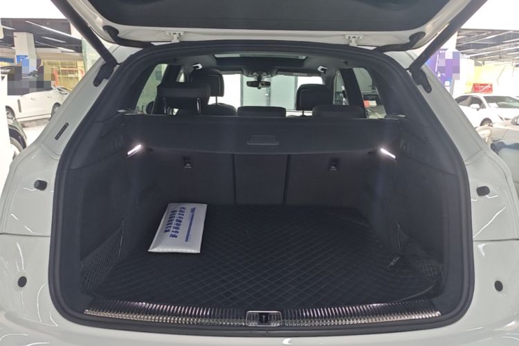 Used Audi Q5L 2024 45 TFSI Luxury Dynamic Model Trunk