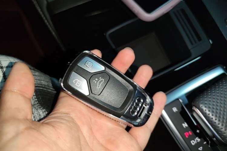 Used Audi Q5L 2024 45 TFSI Luxury Dynamic Model Vehicle Key