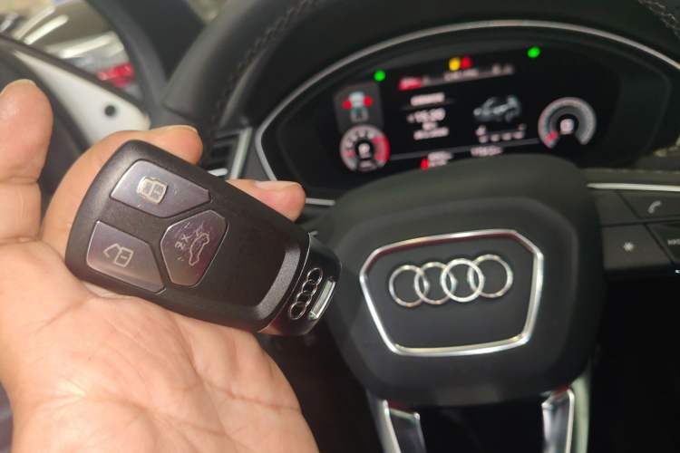 Used Audi Q5L 2024 40 TFSI Luxury Dynamic Edition Vehicle Key