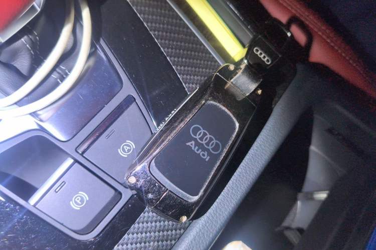 Used Audi Q5L 2024 40 TFSI Luxury Dynamic Edition Vehicle Key