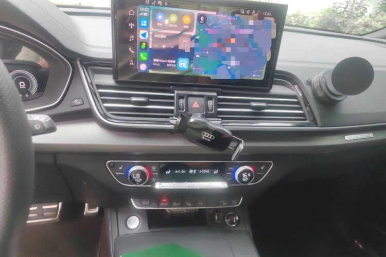 Used Audi Q5L 2025 45 TFSI Luxury Dynamic Edition Audio And AC Panel