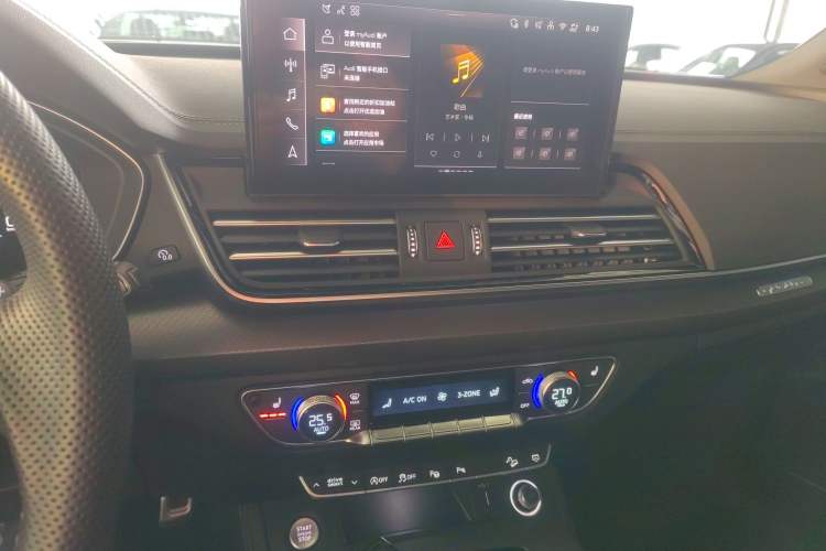 Used Audi Q5L 2025 quattro 45th Anniversary Edition 45 TFSI Luxury Dynamic Model Audio And AC Panel