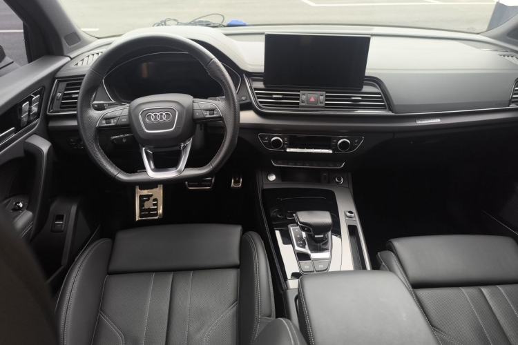 Used Audi Q5L 2025 45 TFSI Luxury Dynamic Edition Center Console