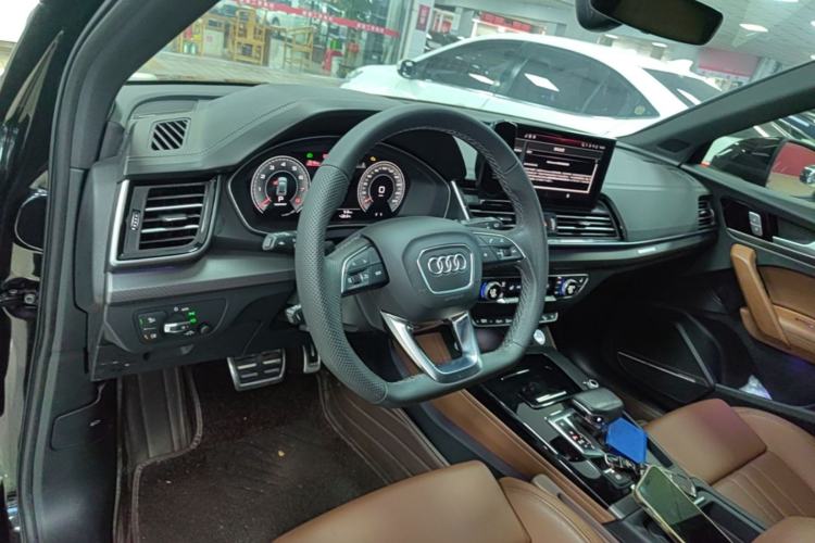 Used Audi Q5L 2025 45 TFSI Luxury Dynamic Edition Center Console