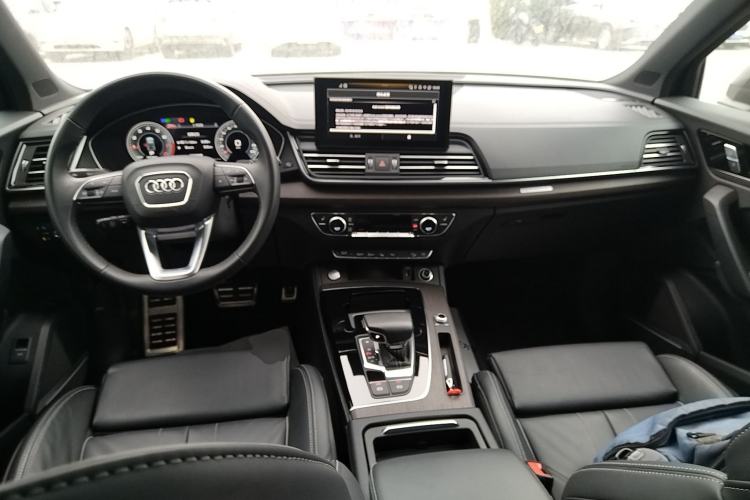 Used Audi Q5L 2025 45 TFSI Prestige Dynamic Edition Center Console
